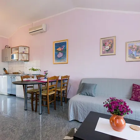 Bella Vista-3 By Interhome Jurdani