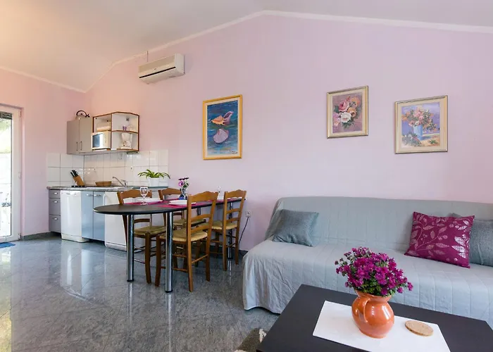 Bella Vista-3 By Interhome Jurdani